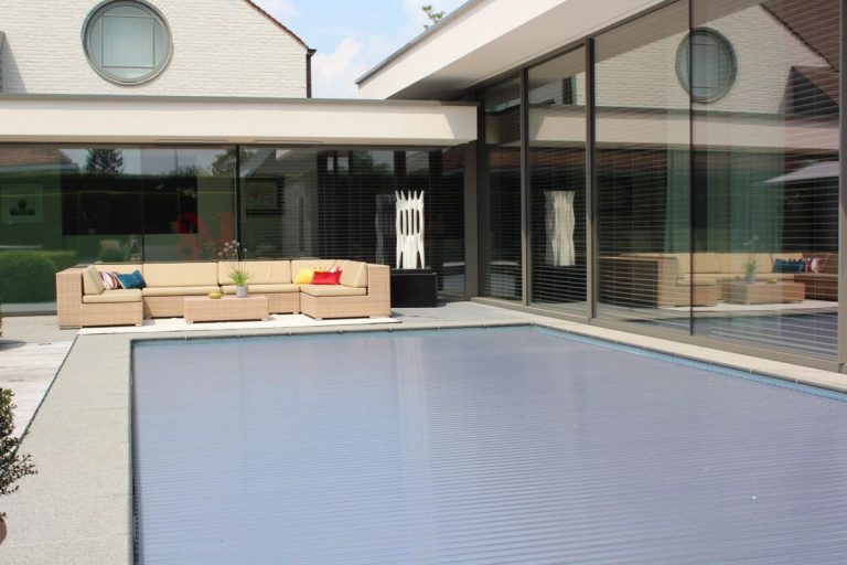 polycarbonate-slatted-pool-covers-Vancouver